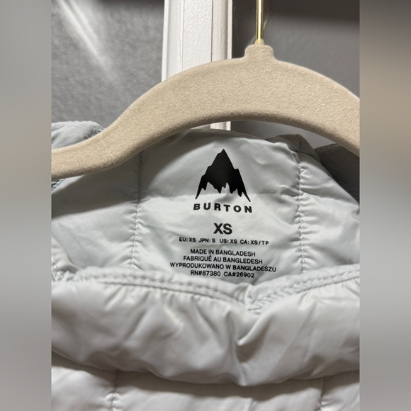 NWT Women's Burton Carbonate Insulated Vest - Picture 15 of 16